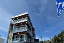 Bán villa sân vườn tuyệt đẹp - HXH 6m KDC đường Nguyễn Bình - Phú Xuân