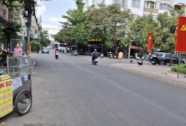 KHU VỰC HIẾM NGƯỜI BÁN. NHÀ MT NGUYỄN THỊ MƯỜI [P4Q8]. NHÀ ĐỐI DIỆN CÔNG VIÊN, [P4Q8] CHỈ 15.5 TỸ.