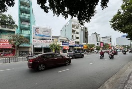 Nhà  Mặt Tiền Kinh Doanh Đường Bạch Đằng Quận Bình Thạnh Phường 24.