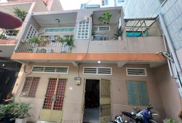 Ngang 8m chỉ 6.7 tỷ 2 Tầng Biệt Thự Huỳnh Văn Bánh P.11 Quận Phú Nhuận.