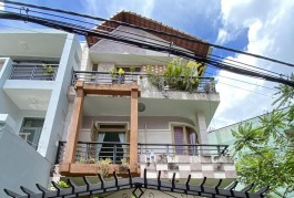**Bán nhà đường Lê Văn Huân** phường 13 Tân Bình; 4*13, nhà 4 tầng