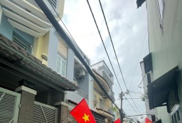 Bán nhà (4 x 17.3)m , Hẻm xe hơi Đường Trường Chinh, Tân Phú