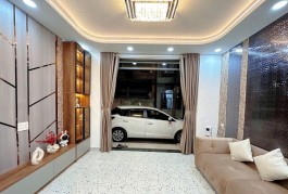 6.15 tỷ- bán nhà hẻm xe hơi Hoàng Hoa Thám PN- căn góc 4mx10m- sát MT- 3PN full nội thất