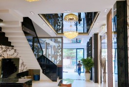 Bán biệt thự 42 Nguyễn Bá Huân P Thảo Điền Q.2 DT 200m2  giá 39 tỷ .