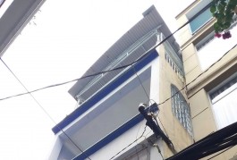 Bán nhà MT 242 Nguyễn Thiện Thuật, P3, Q3 DT 4 x10m Giá 5.7 tỷ