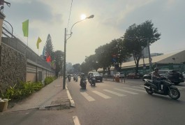 BÁN NHÀ MẶT PHỐ NGUYỄN THỊ MINH KHAI - Q.1 - 160M² - 5 TẦNG - THANG MÁY
