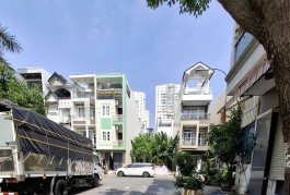 Hẻm xe hơi thông, Nhà 4 tầng, Ngang 4.5M, Nguyễn Văn Linh, Phú Mỹ Hưng, 86M2, Chỉ 14tỷ.