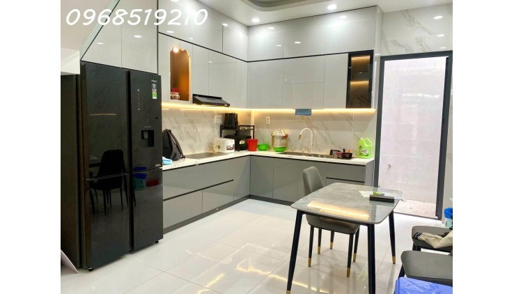 BÁN NHÀ 4 TẦNG, 66M2, HÒA HƯNG, Q.10, GIÁ 12 TỶ - VỊ TRÍ VÀNG, SỔ HỒNG CHÍNH CHỦ