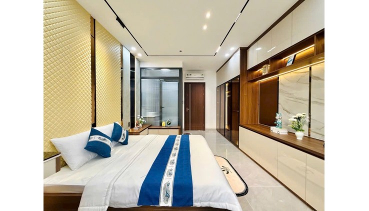 Siêu phẩm 5 tầng HXT Quang Trung 80m2 có thang máy 6PN master NT xịn gần Emart chỉ 13.8 tỷ
