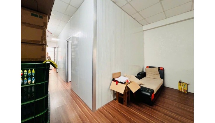 Bán Nhà 3 Tầng HXH gần Trường Chinh 68M2 chỉ 6 Tỷ Nhỏ