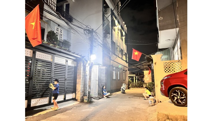 Bán nhà Linh Xuân,đường nhựa 2 oto tung tăng,giá rẻ cho nhà đầu tư