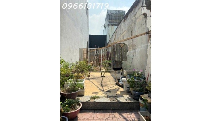 Bán nhà Mặt tiền Trung Lân, Bà Điểm, Hóc môn, 523m2, giá 20 tỷ TL.