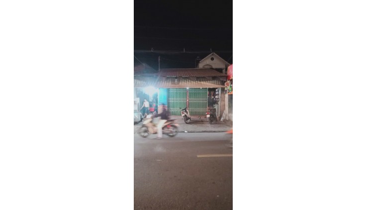 Chính chủ cần bán nhà tại địa chỉ: Nguyễn Duy Trinh, ấp Tân Lập, phường Bình Hưng Đông