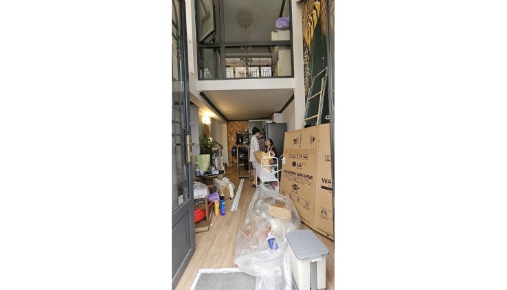 *QUẬN 5Nhà Hẻm Ôtô, Vị Trí Đẹp, Gần Đường 3Tầng BTCT Vào Ở Ngay.  
Thuê 11Tr-,Xíu 4Tỷ