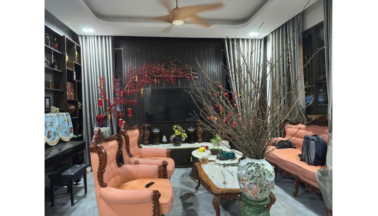 Bán Biệt thự View sông siêu đẳng cấp 400m2, 5 tầng, hầm, 18Tỷ Hà Huy Giáp, Quận 12