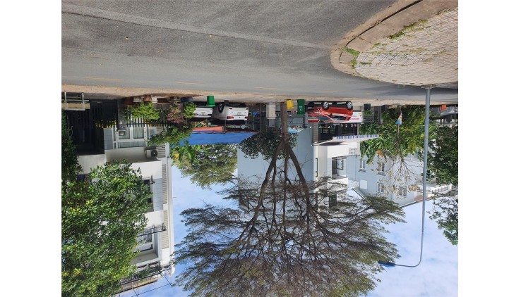 Bán nhà mặt phố Q.9, 120m², 3 tầng, 12 tỷ, sổ đỏ