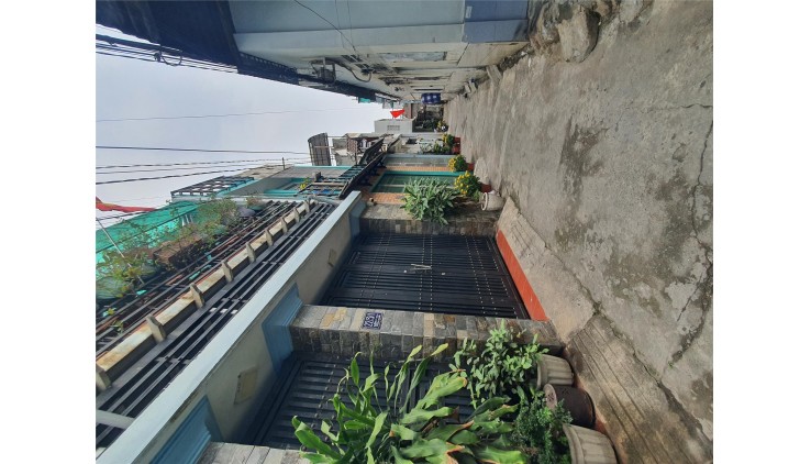 CẦN BÁN LÔ ĐẤT DT 82M2 SÁT ĐƯỜNG LÊ VĂN CHÍ. NGÃ TƯ THỦ ĐỨC. 4 TỶ. THƯƠNG LƯỢNG.