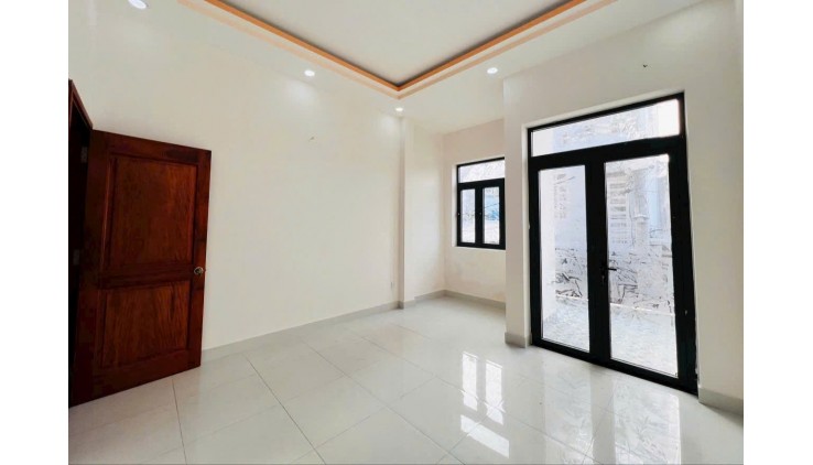 Bán Nhà Mặt Tiền Nguyễn Văn Quá Kênh Tham Lương Q12 4,x Tỷ