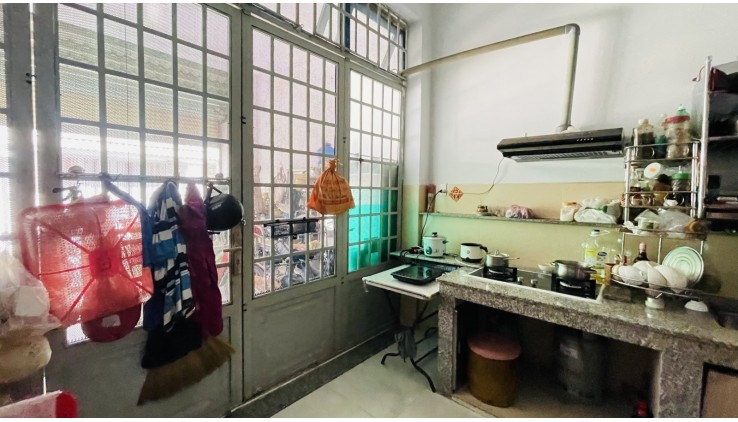 Bán nhà 3 Lầu P.Linh Tây,2 MẶT TIỀN trước sau đường số 6, đối diện Công Viên
