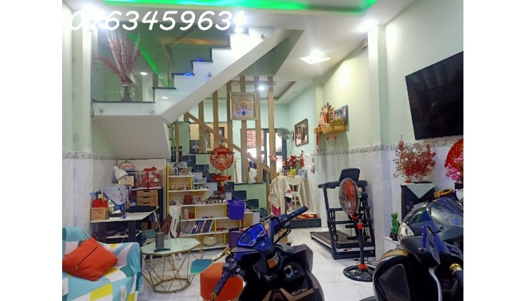 NTK-25.2-360
NHÀ CHUẨN ĐẸP-NGUYỄN SƠN-44,2 M2-2 PN-2PWC- HẺM RỘNG 3M