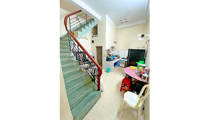 Mặt tiền hẻm 206 Tùng Thiện Vương 4x19 chỉ 10 tỷ 5