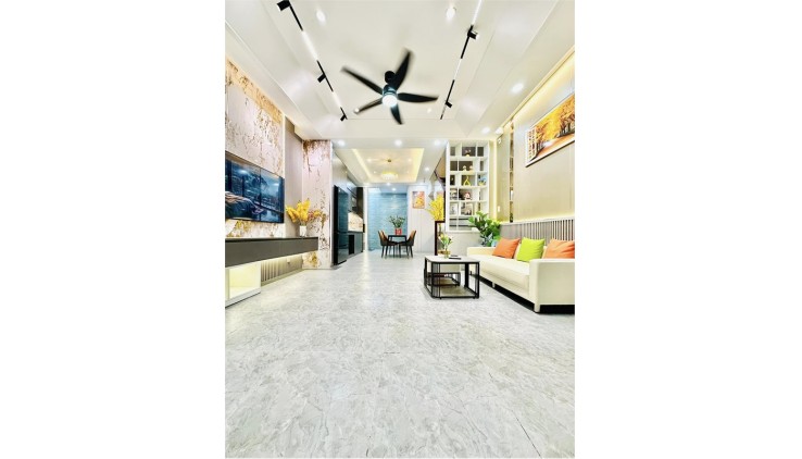 Nhà 5 Tầng đường Bùi Quang Là, Hẻm 6m thông, gần Emart Phan Huy Ích, giá 7.43 tỷ