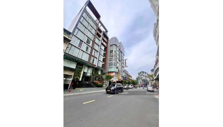 ** VIP Q5 Bán Khách Sạn MTKD Sầm Uất Ngay Winsor Plaza-An Dương Vương-39.99 Tỷ TL