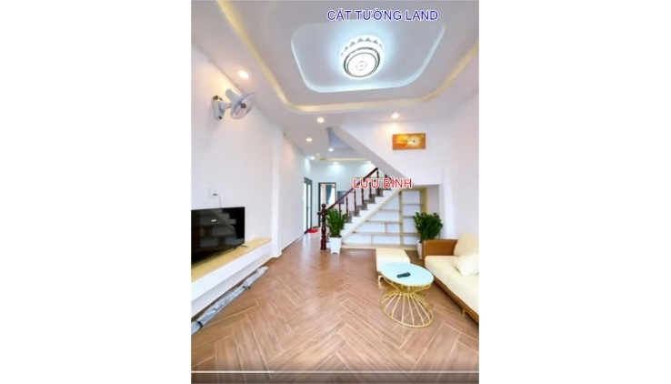 Mặt Tiền SONG HÀNH, Hóc Môn. 5x38m, Nhà trệt Lầu, 3PN, Sân Vườn, Chỉ 5.7 tỷ