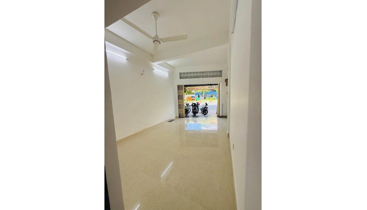 HIẾM-Q5 Nhà Mặt Tiền KD Hồng Bàng Ngay Thuận Kiều Plaza 2Tầng 44M2
Chỉ 4,5 TỶ TL