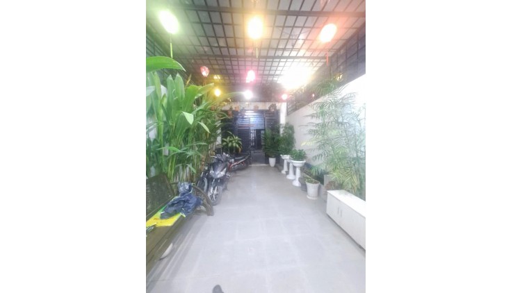 Bán nhanh nhà đẹp HXH 7m Thạnh Xuân, 100m2, T1L, 3PN, sân xe hơi >4Tỷ