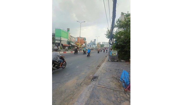 Bán Nhà Mặt Tiền Đường Phạm Hùng, P.10, Q.8 - Diện Tích 5x21m - Giá 16,5 Tỷ