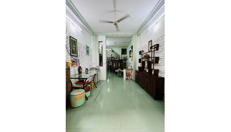 Bán nhà hẻm 198 Dương Bá Trạc 4.4x20 đúc 4 tầng chỉ 11 tỷ 5