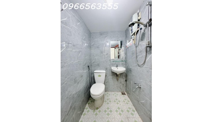 Cho thuê nhà nguyên căn Tôn Đản , Quận 4 - 2 PN- nhà mới - Giá 11 tr tl