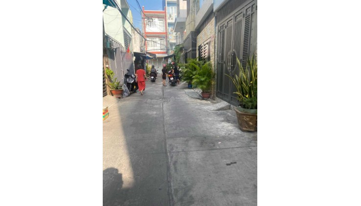 Nhà HXH đường Đô Đốc Long, P.Tân Quý,Q.TP 4x17m2, Chỉ 6tỷx TL
