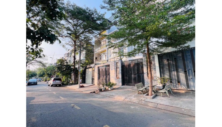 MẶT TIỀN 4 TẦNG 120M2 (5x24) SANG TRỌNG, ĐƯỜNG 10M QUẬN 8 CHỈ 8,2 TỶ