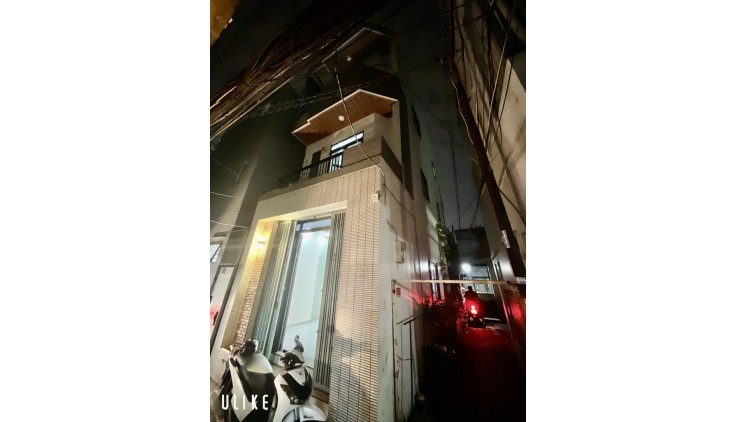 BÁN NHÀ ĐẸP, [ P3Q8] - HẺM 184 ÂU DƯƠNG LÂN, NHÀ 3 TẦNG BTCT KIÊN CỐ, ĐẸP LUNG LINH FULL NỘI THẤT - DIỆN TÍCH 43.2M2 ĐẤT HIỆN HỮU VUÔNG VỨC - HOÀN