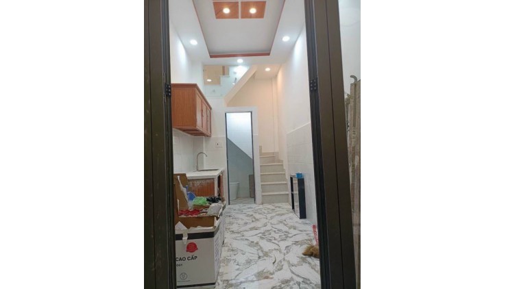 BÁN NHÀ QUẬN 4 GẦN KHÁNH HỘI, 3 LẦU, 13M2, NHỈNH 2 TỶ