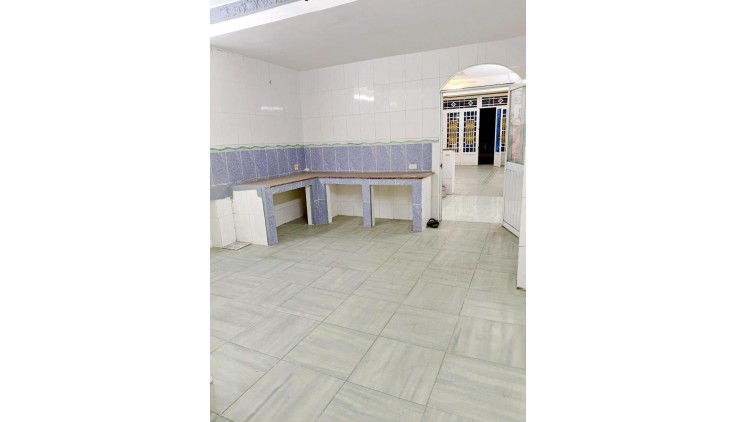 Mặt tiền Tạ Quang Bửu 4x16 đúc 5 tầng sổ riêng chỉ 17 tỷ 5