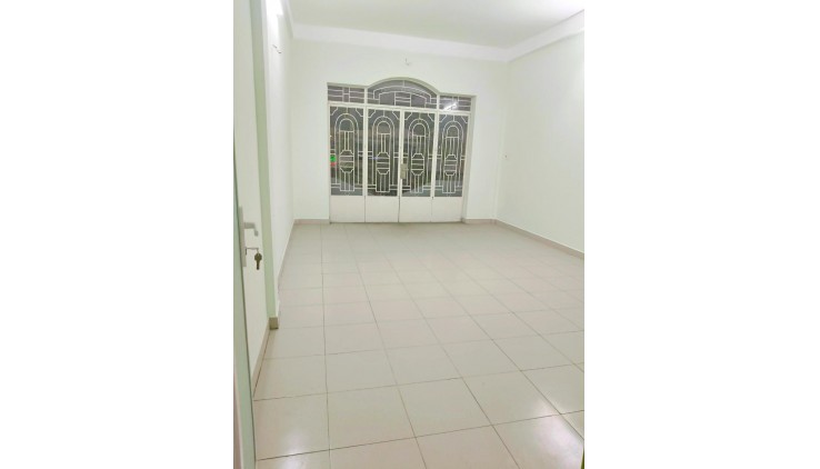 Mặt tiền Tạ Quang Bửu 4x20 đúc 5 tầng 293m2 chỉ 19 tỷ