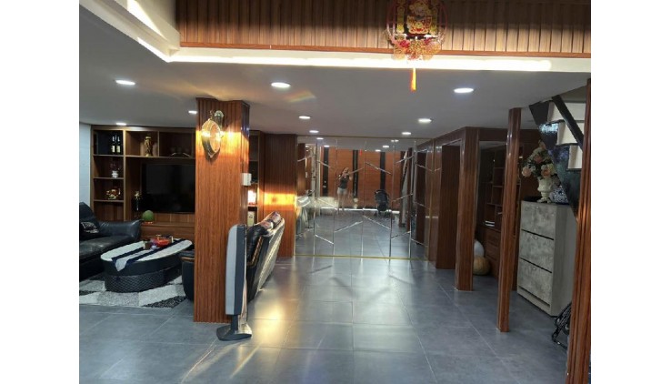 SIÊU HIẾM - NHÀ MẶT TIỀN KHỦNG 10M - ĐƯỜNG NHỰA Ô TÔ NÉ - ĐỐI DIỆN BẾN XE QUẬN 8 - NHỈNH 7 TỶ