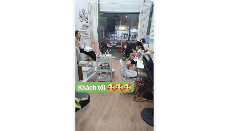 Sang quán Cafe tại 124 Trường Sa, Phường 15, Quận Bình Thạnh