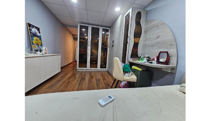 Nhà hiện đại - Q10 hòa hảo - HXH 4m Thông - 3 TẦNG