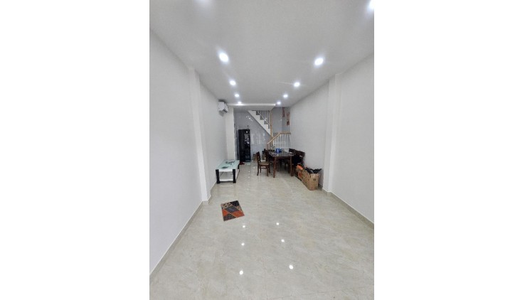 Mặt tiền kinh doanh vip đoạn Nguyễn Trãi - Lê Hồng Phong giá chỉ 11 tỏi