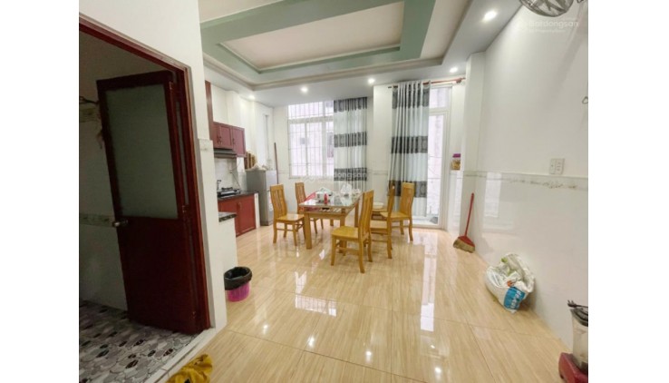 Mặt tiền 3 tầng phường 4 Quận 8 - Ngang 5m - DT 65m2 - Nhỉnh 6 tỷ