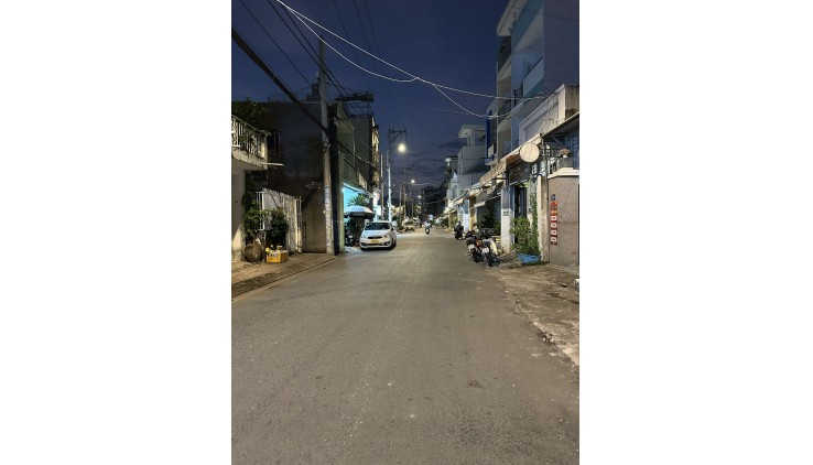HXH đậu cửa Nguyễn Hữu Tiến, Tây Thạnh, TP 4x16m2 2 lầu 4PN chỉ 5 tỷxx