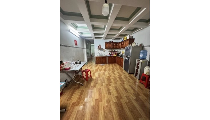 Mặt tiền Bến Bình Đông 4.5x20 chỉ 15 tỷ 7