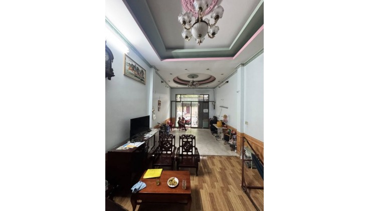 Mặt tiền Bến Bình Đông 4.5x20 chỉ 15 tỷ 7