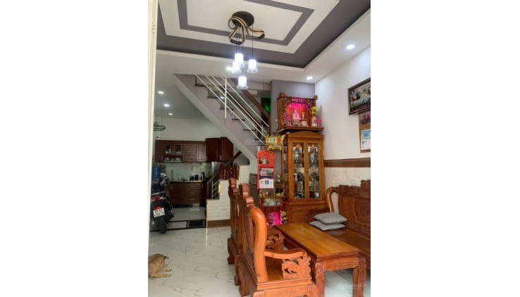NHÀ 2 TẦNG QUẬN 8 (4X11) ĐƯỜNG 10M NGAY CHỢ, XE TẢI ĐẬU THOẢI MÁI- NHỈNH 4 TỶ