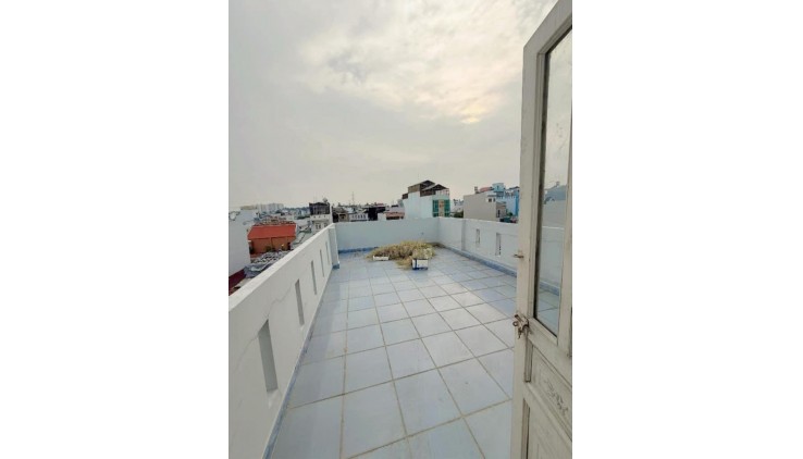 BÁN NHÀ MẶT TIỀN NGAY TRUNG TÂM QUẬN 12 - 4 TẦNG, HƠN 104M2 (4 x 26), GẦN NGÃ TƯ TÔ KÝ - GIÁP GÒ VẤP, TÂN BÌNH - KHÁCH THÍCH LÀ CHỐT - CHỈ NHỈNH 7.9