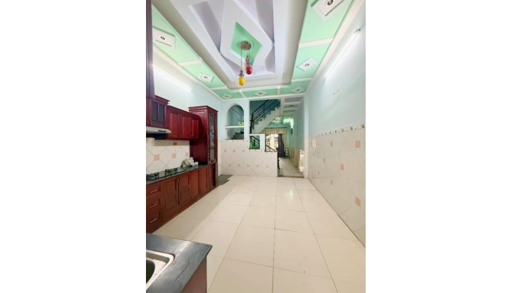 BÁN NHÀ MẶT TIỀN NGAY TRUNG TÂM QUẬN 12 - 4 TẦNG, HƠN 104M2 (4 x 26), GẦN NGÃ TƯ TÔ KÝ - GIÁP GÒ VẤP, TÂN BÌNH - KHÁCH THÍCH LÀ CHỐT - CHỈ NHỈNH 7.9